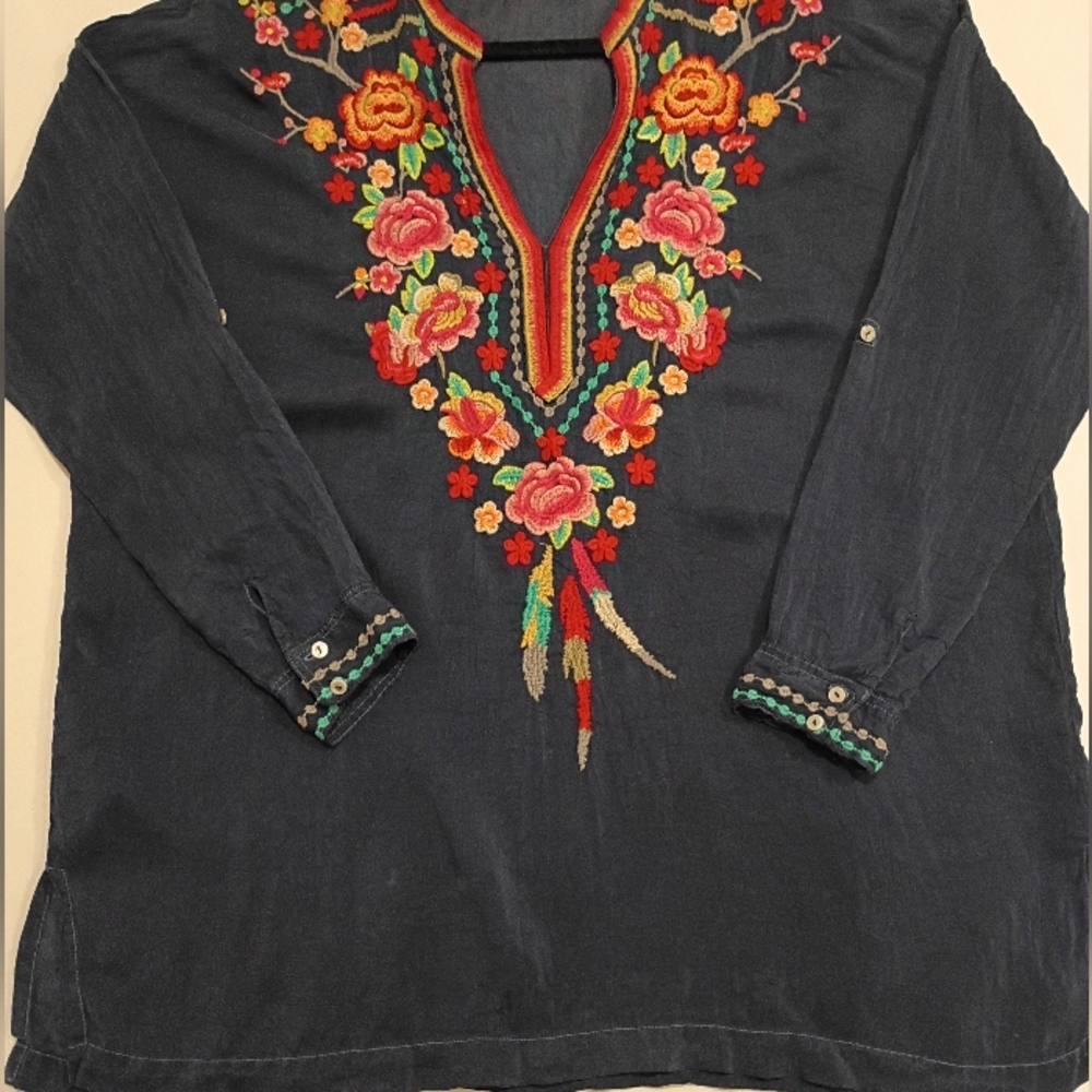 Johnny Was Navy Blue Blossom Long SleeveTunic  Size Small Boho Top